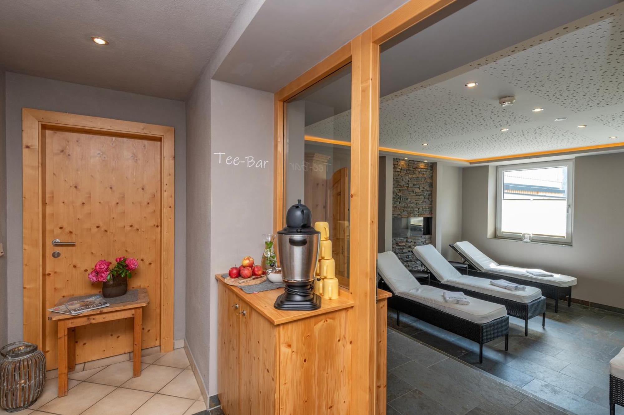 Naturhotel Berghof Pfunds Kültér fotó